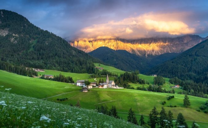 诉衷情·当年万里觅封侯 陆游